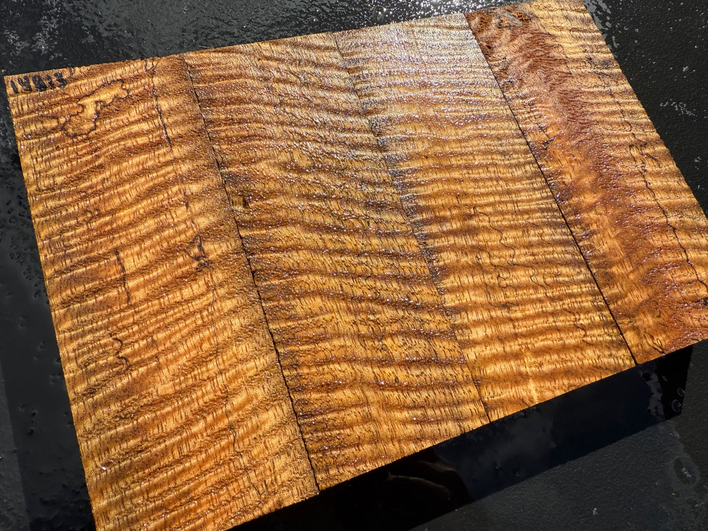 Hawaiian Curly Mango Knife Blocks #14813