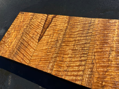 Hawaiian Curly Mango Knife Blocks #14815