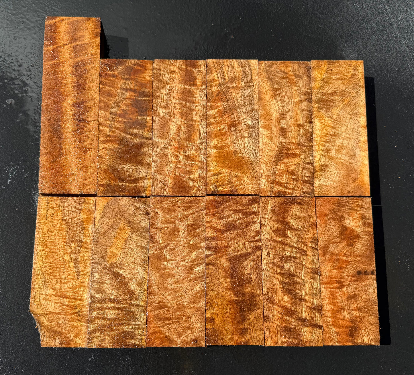 Hawaiian Curly Mango Knife Blocks #14884