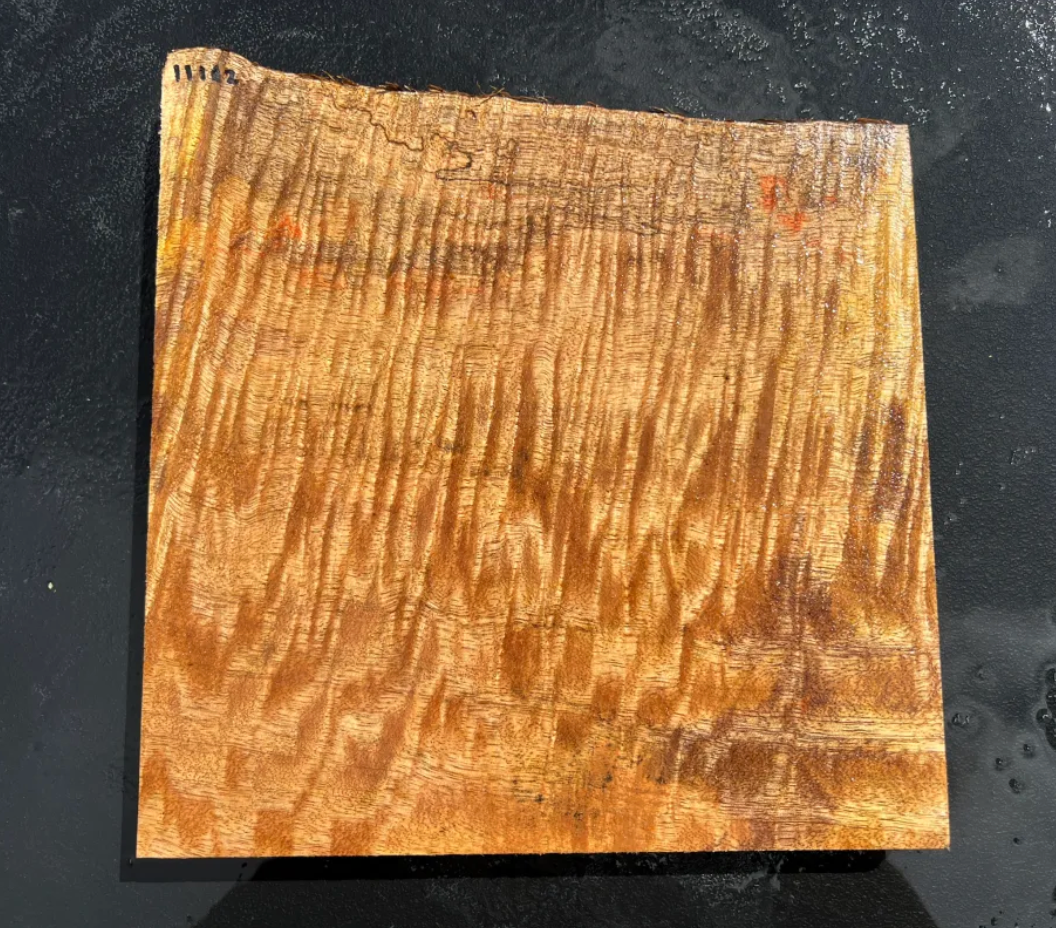 Hawaiian Curly Mango Board #11112